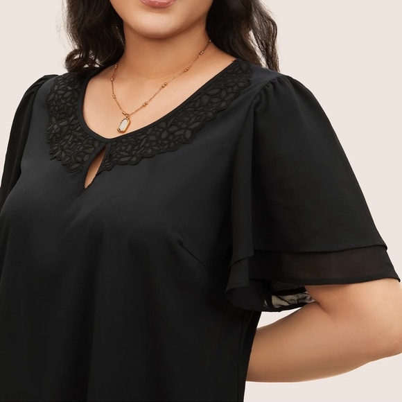 BloomChic Plus Size 2XL Stretchy Woven Cut Out Lace Patchwork Blouse us18-20 - Picture 3 of 9